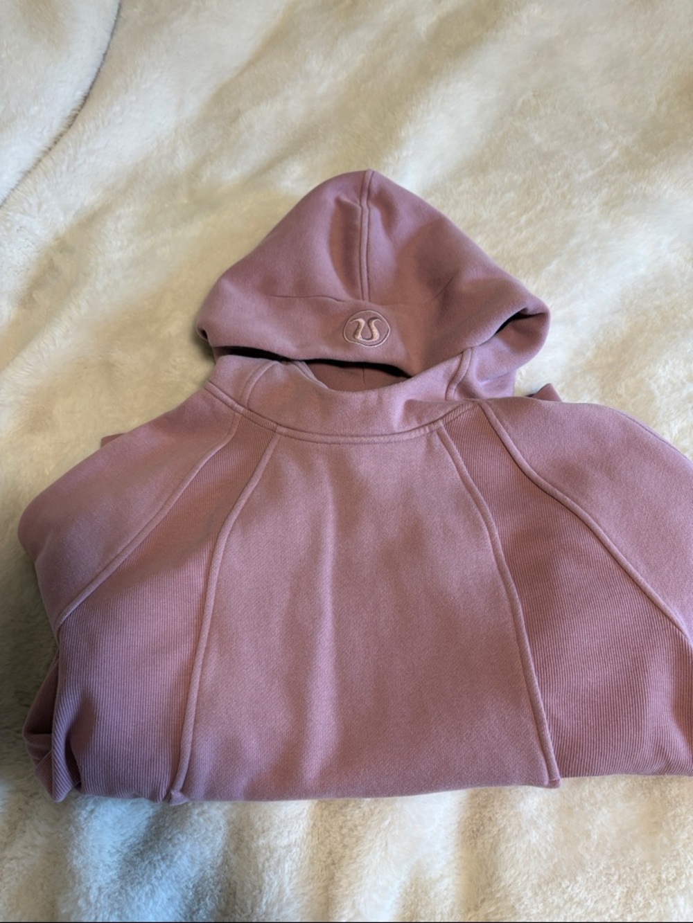 Women’s Lululemon pullover hoodie size xs/s mint condition barely worn